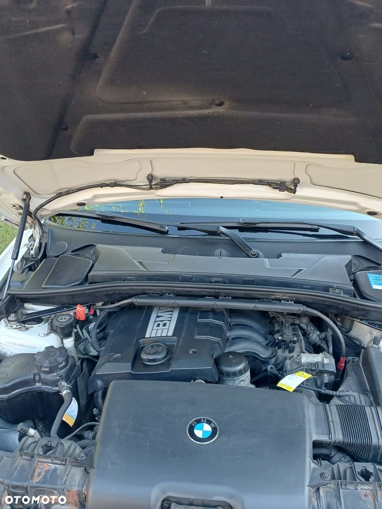 BMW Seria 1 116i - 11