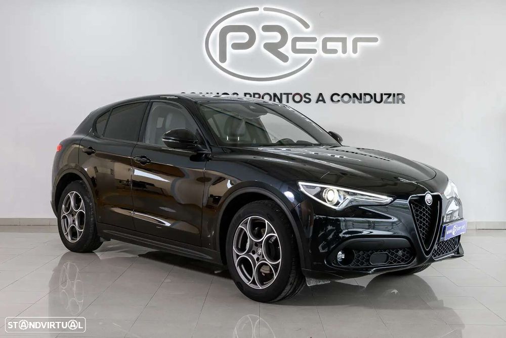 Alfa Romeo Stelvio - 1