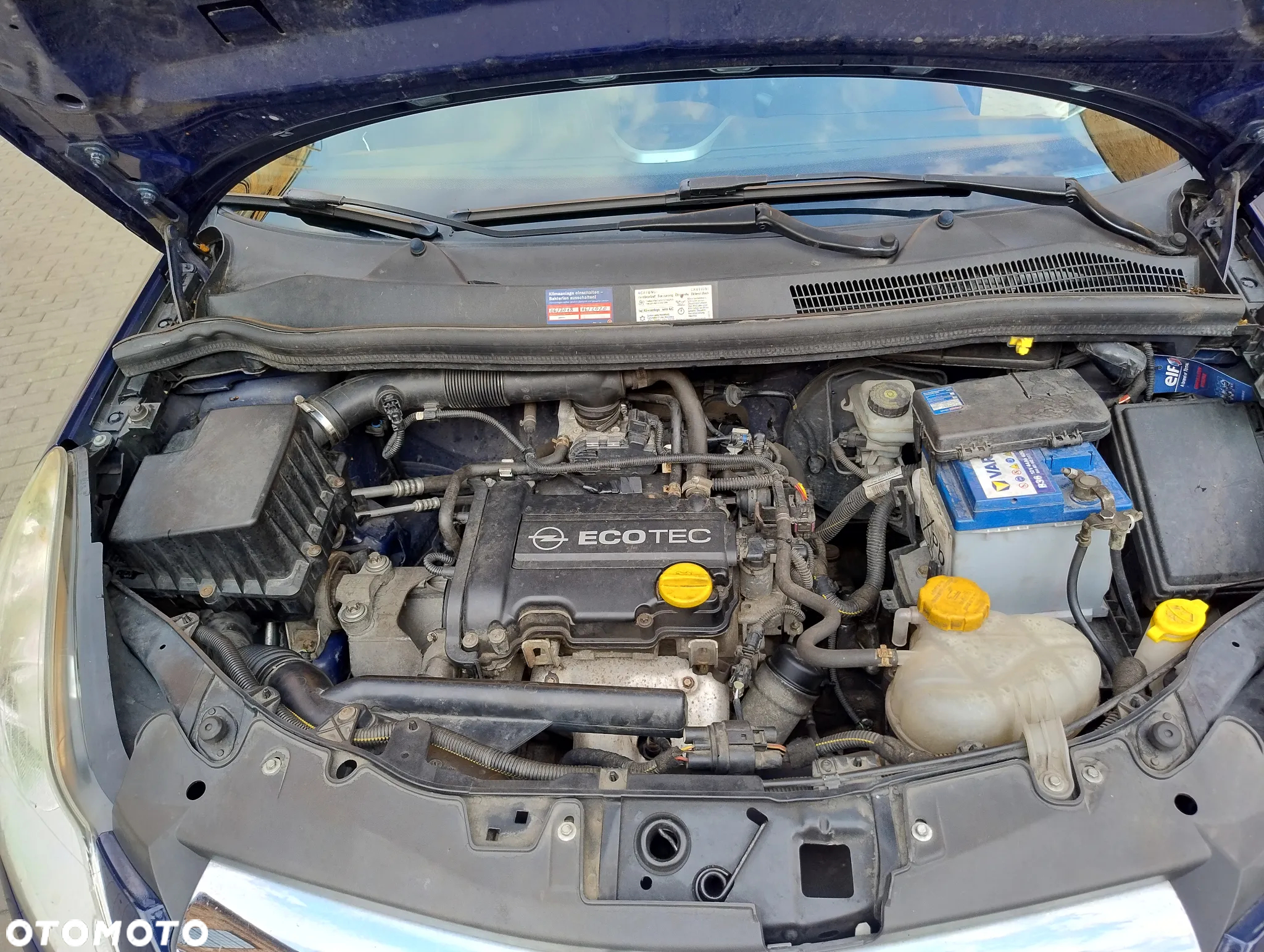 Opel Corsa 1.0 12V - 12
