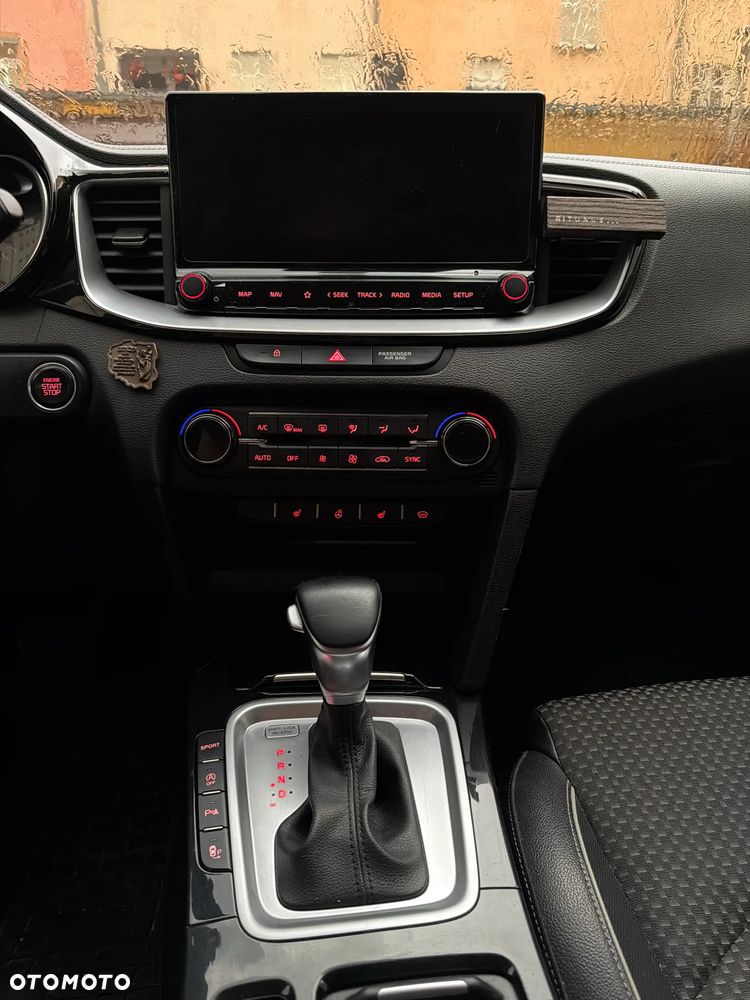 Kia XCeed 1.4 T-GDI L Business Line DCT - 16