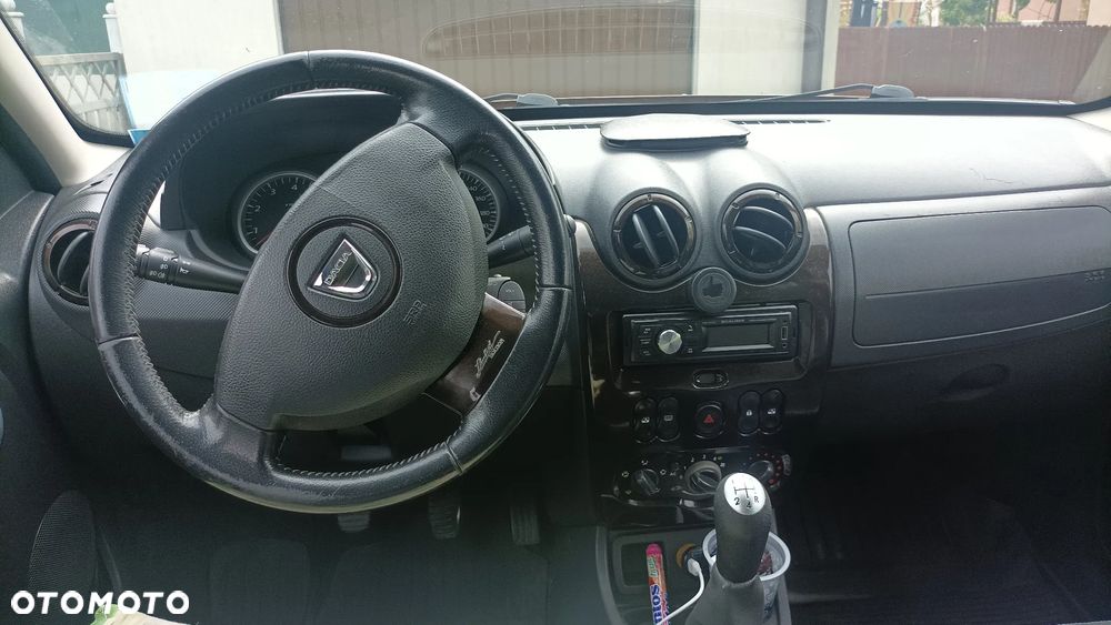 Dacia Duster 1.6 16V 4x2 Laureate - 2