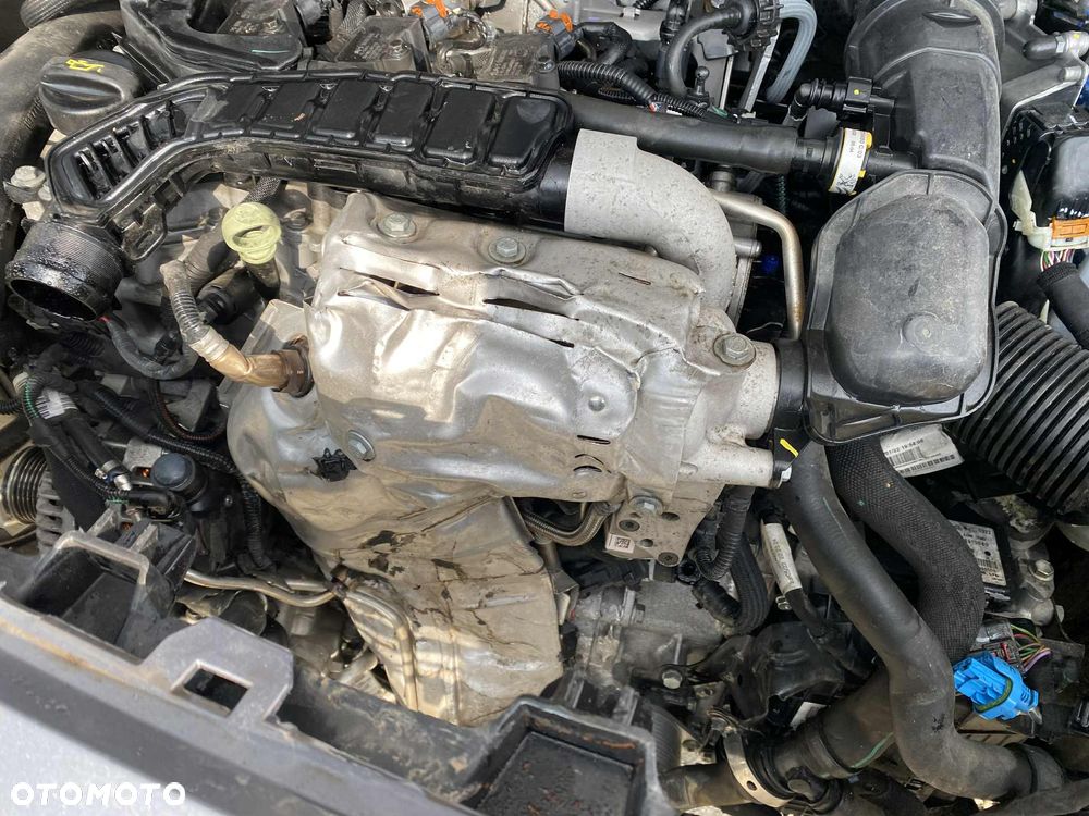 Peugeot 3008 PureTech 130 Stop & Start GPF EAT8 Allure - 29