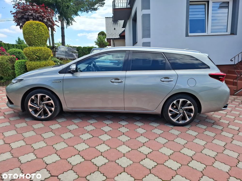 Toyota Auris - 10
