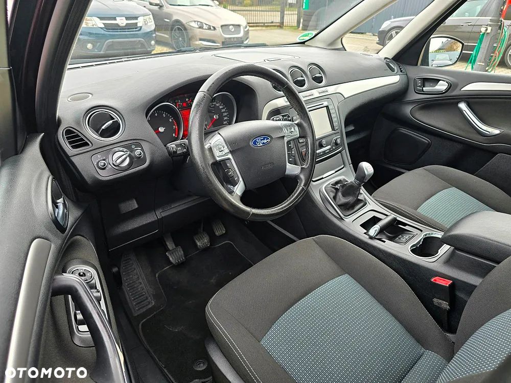 Ford Galaxy 2.0 Trend - 27