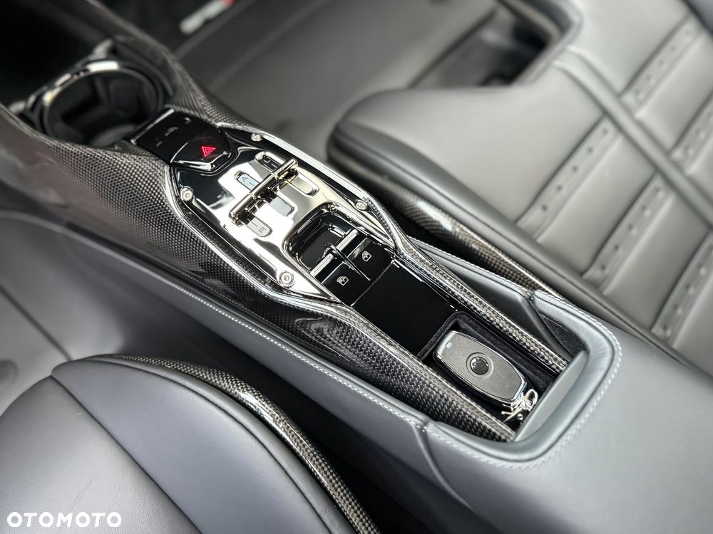 Ferrari SF90 Stradale - 28