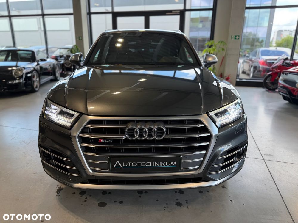 Audi SQ5 - 2