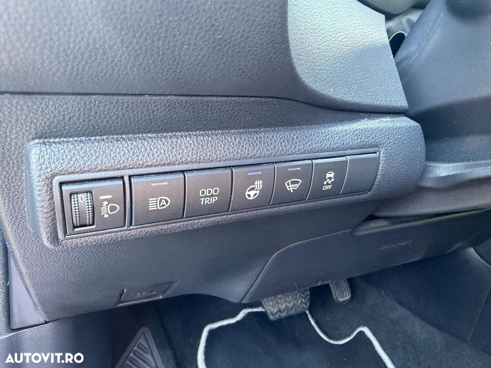 Toyota Corolla - 16