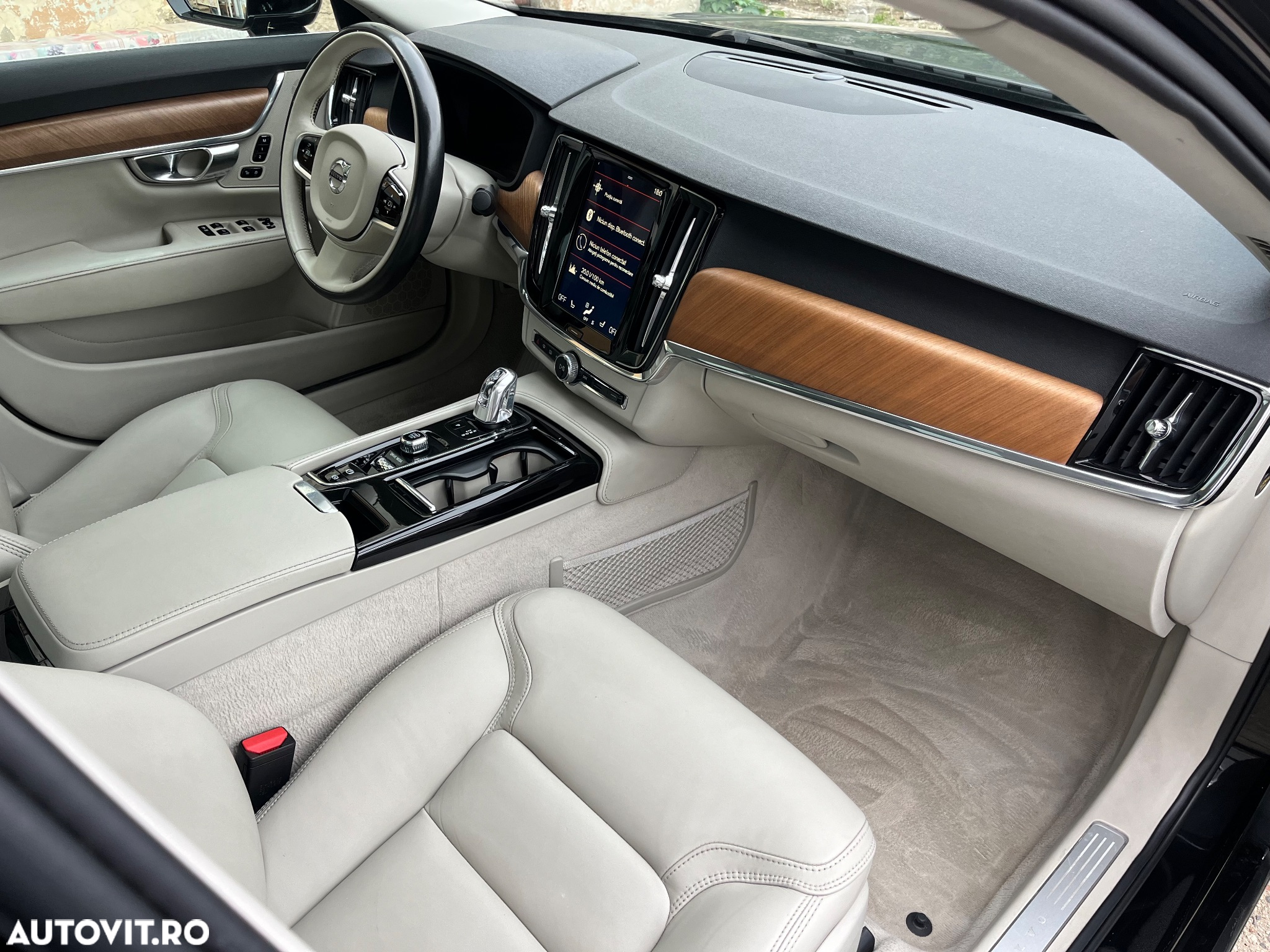 Volvo S90 T8 Twin Engine AWD Geartronic Inscription - 26