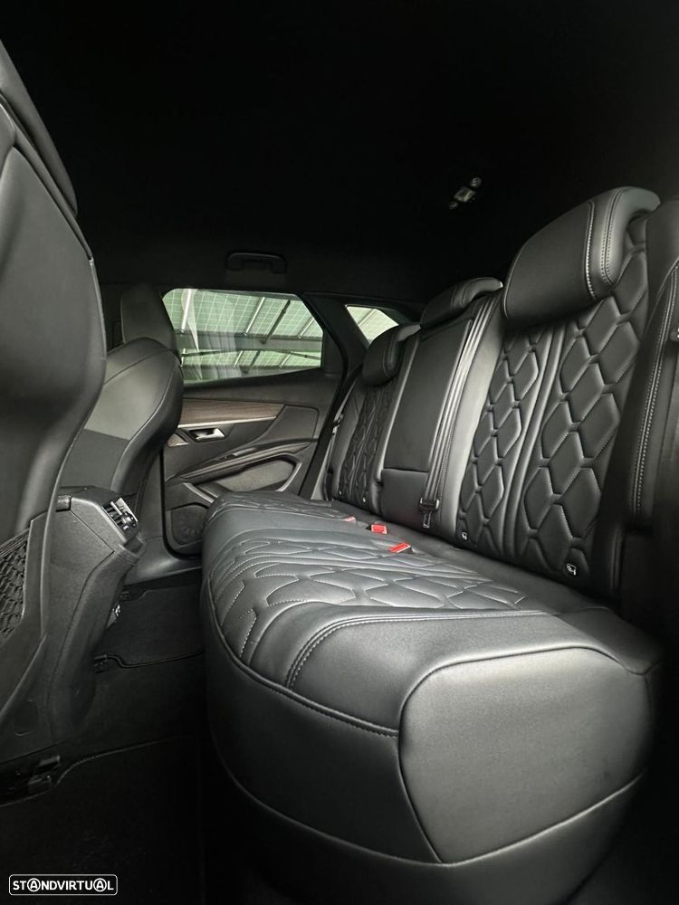 Peugeot 3008 1.6 Hybrid4 GT Line e-EAT8 - 28