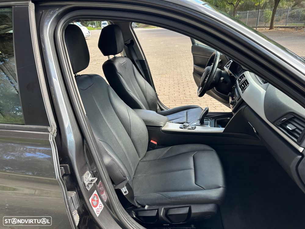 BMW 318 d Aut. Luxury Line - 13