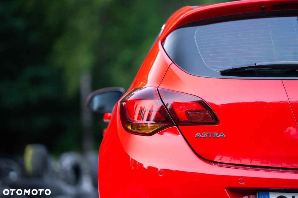 Opel Astra 1.6 T Sport - 9