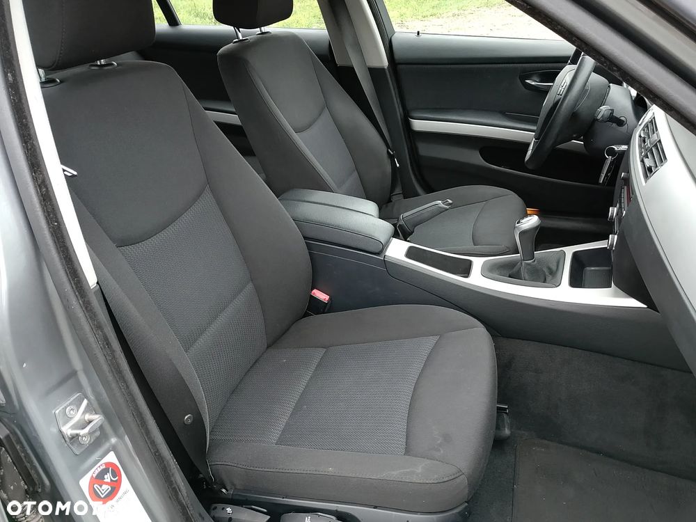 BMW Seria 3 - 10