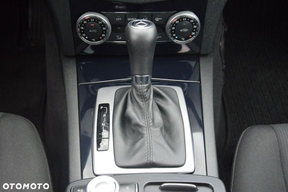 Mercedes-Benz Klasa C 180 Kompressor Automatik Classic - 33