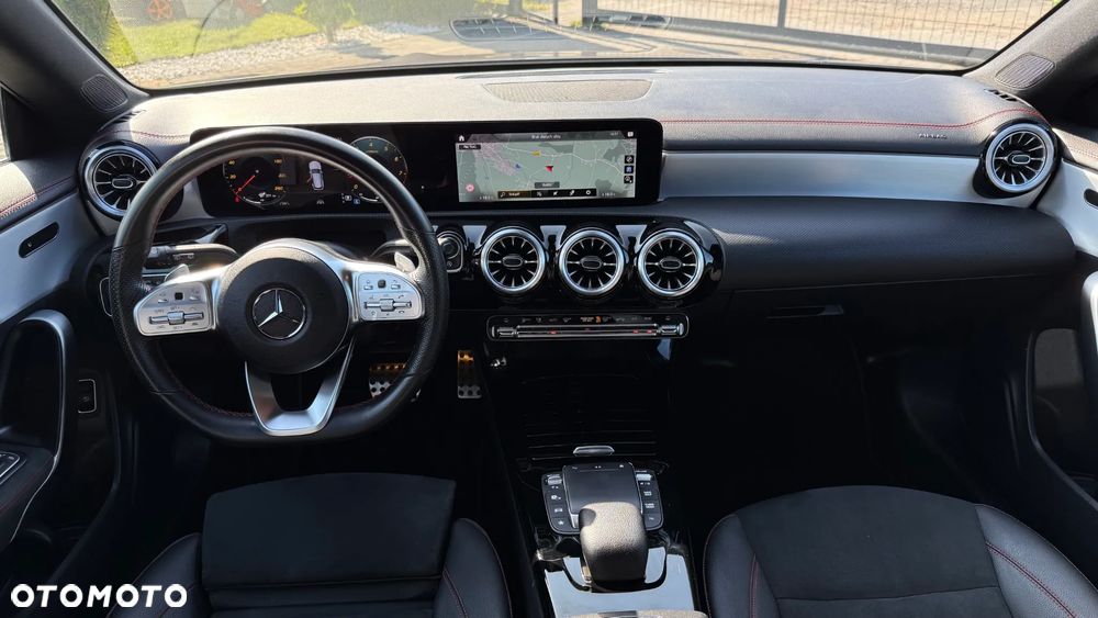 Mercedes-Benz CLA 200 AMG Line 7G-DCT - 19