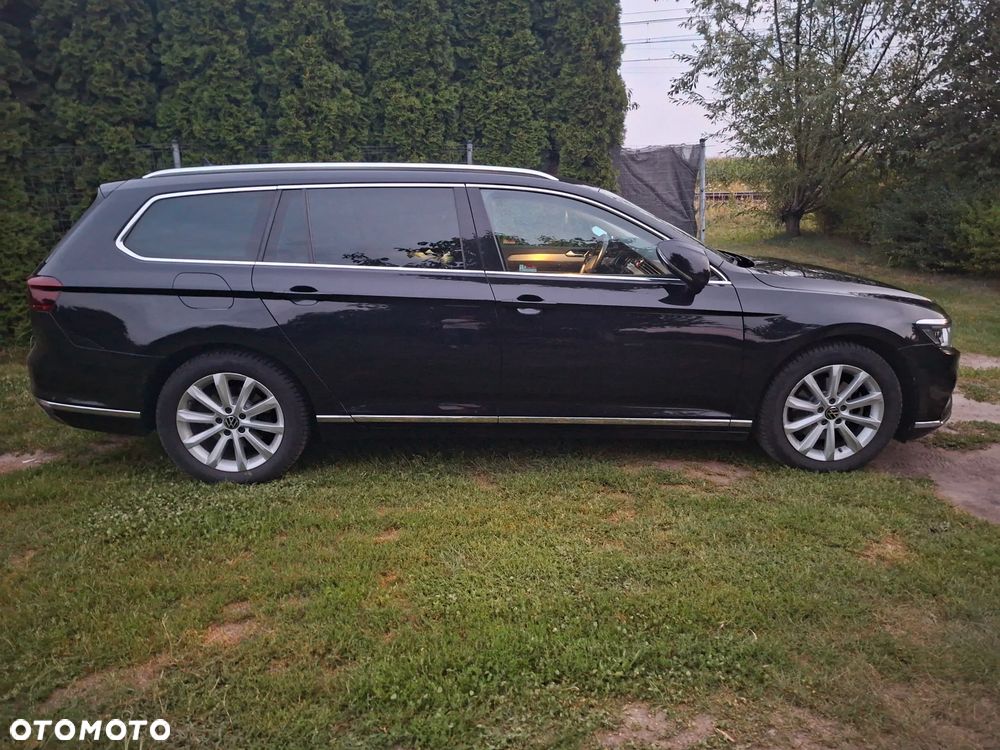 Volkswagen Passat 2.0 TDI EVO Elegance DSG - 3