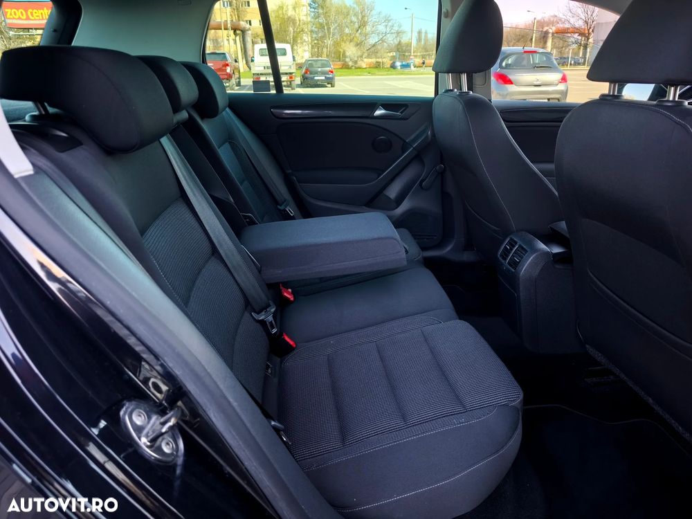 Volkswagen Golf 1.6 Comfortline - 12