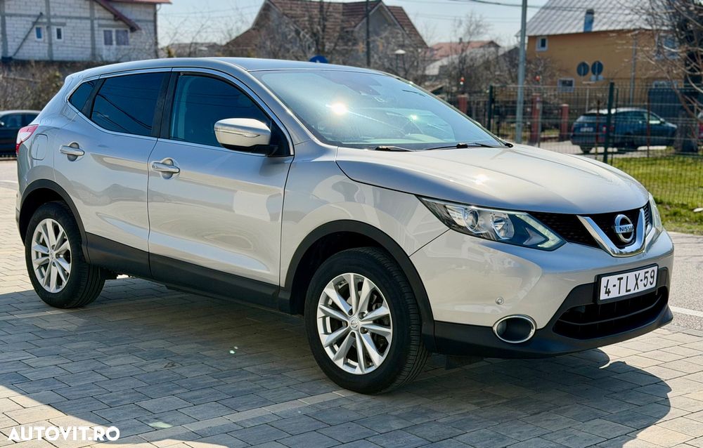 Nissan Qashqai 1.5 DCI N-Connecta - 1