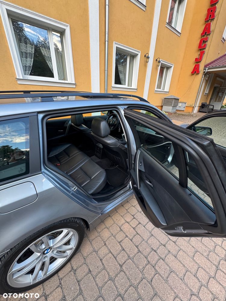 BMW Seria 5 525d - 13
