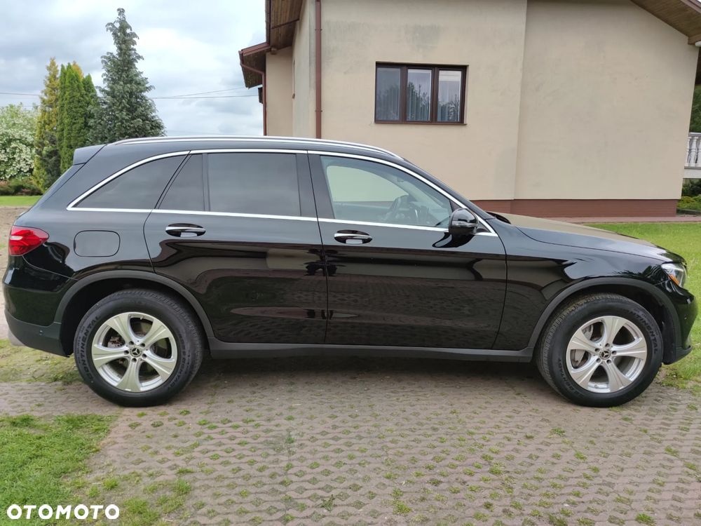 Mercedes-Benz GLC 300 4Matic 9G-TRONIC - 2