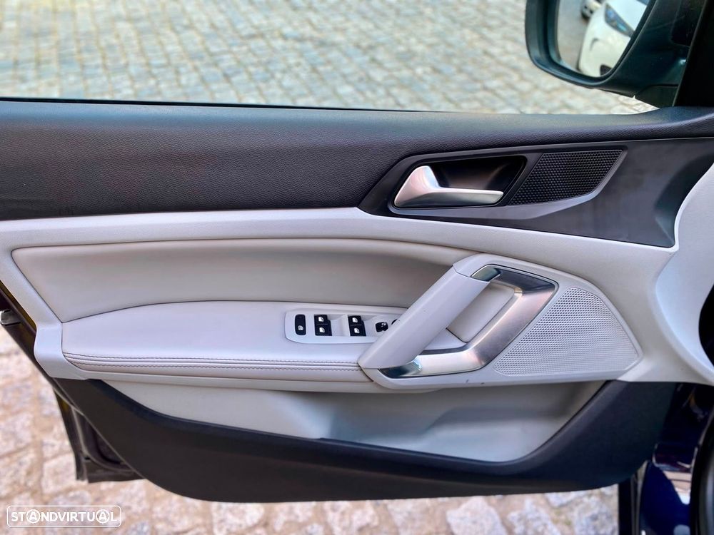 Peugeot 308 SW 2.0 HDi Allure - 11