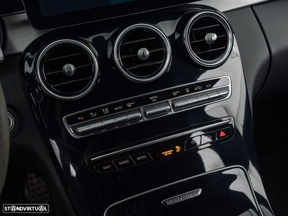 Mercedes-Benz C 300 de AMG Line - 26