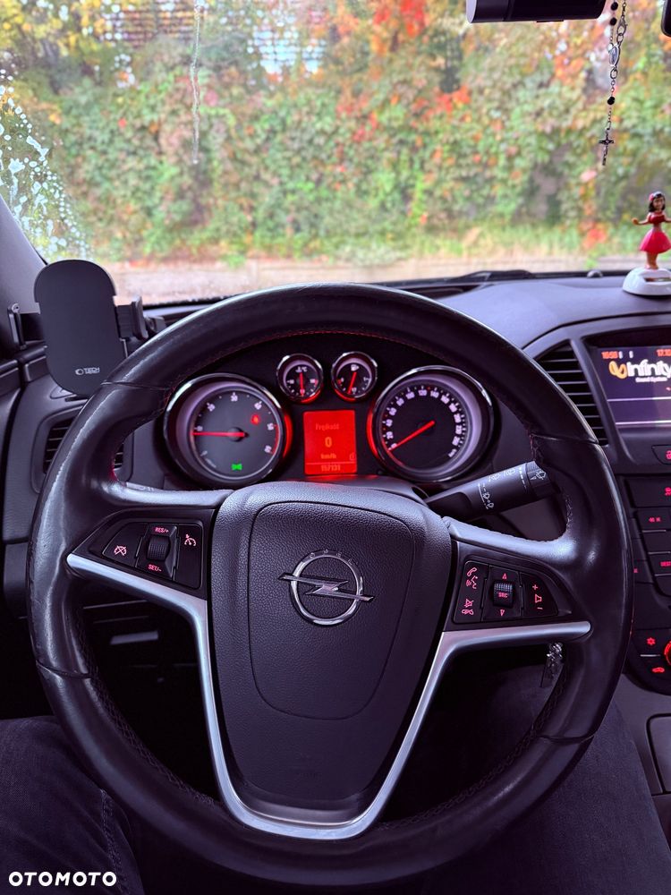 Opel Insignia 2.0 CDTI Sports Tourer - 15