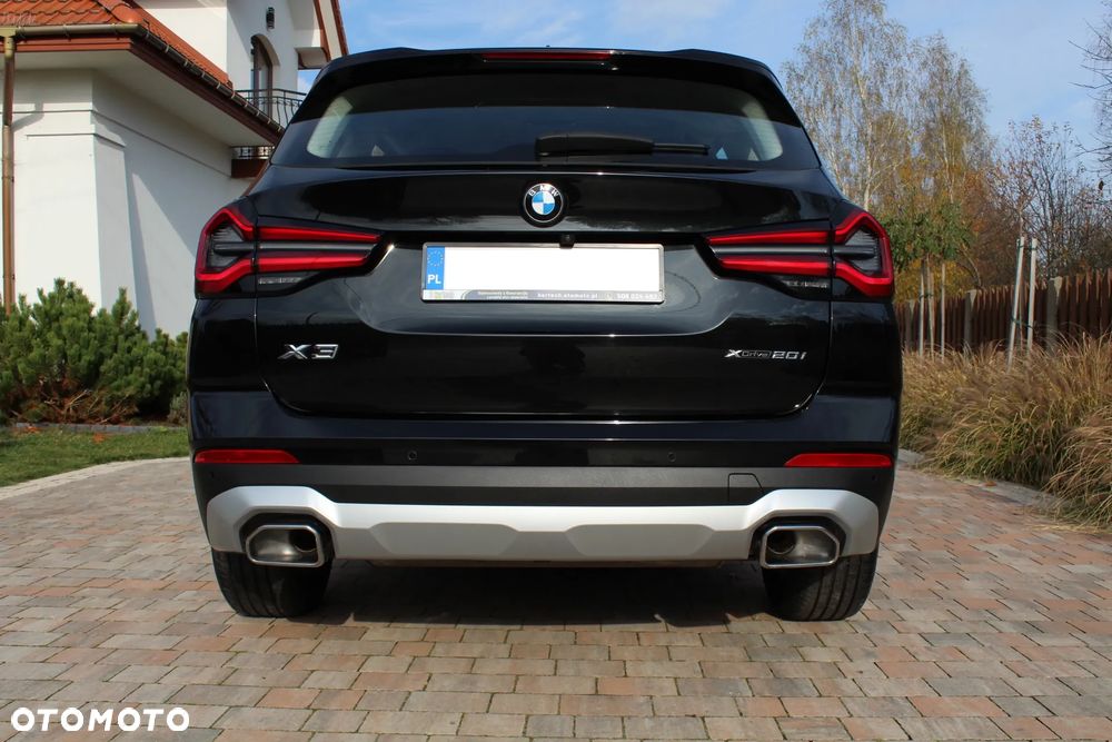 BMW X3 xDrive20i Luxury Line - 13