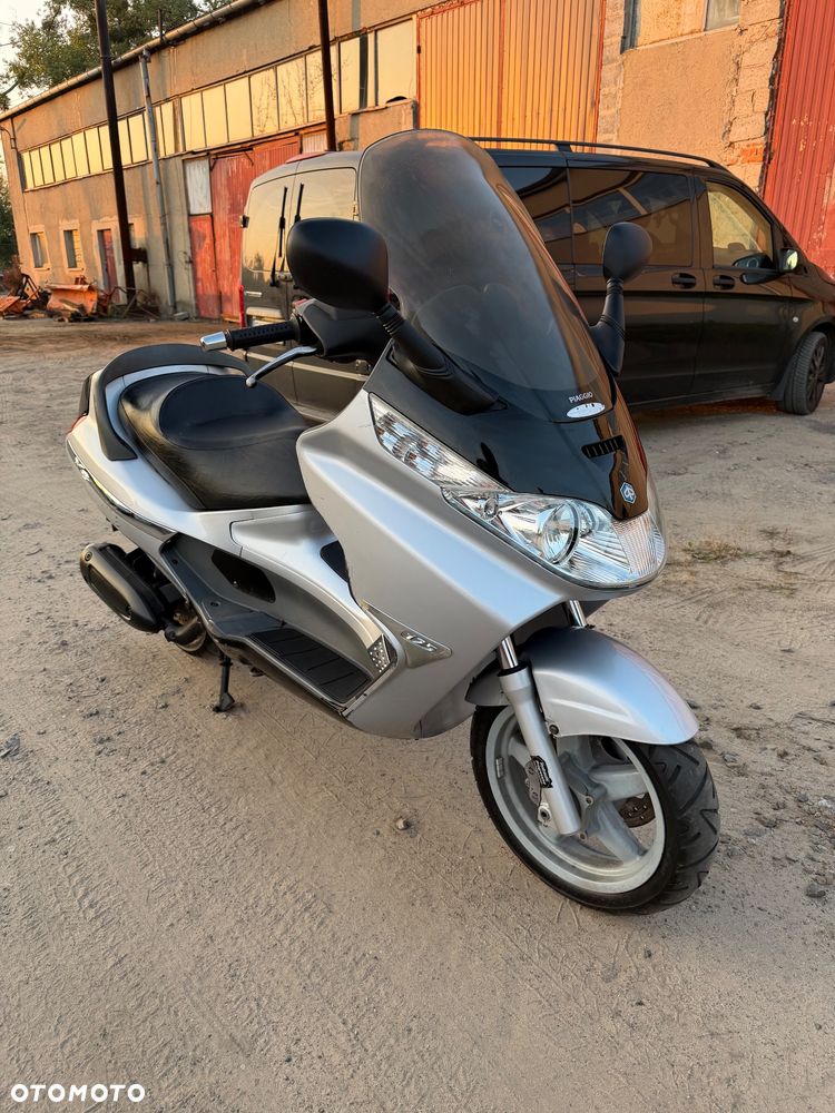 Piaggio X8 - 2