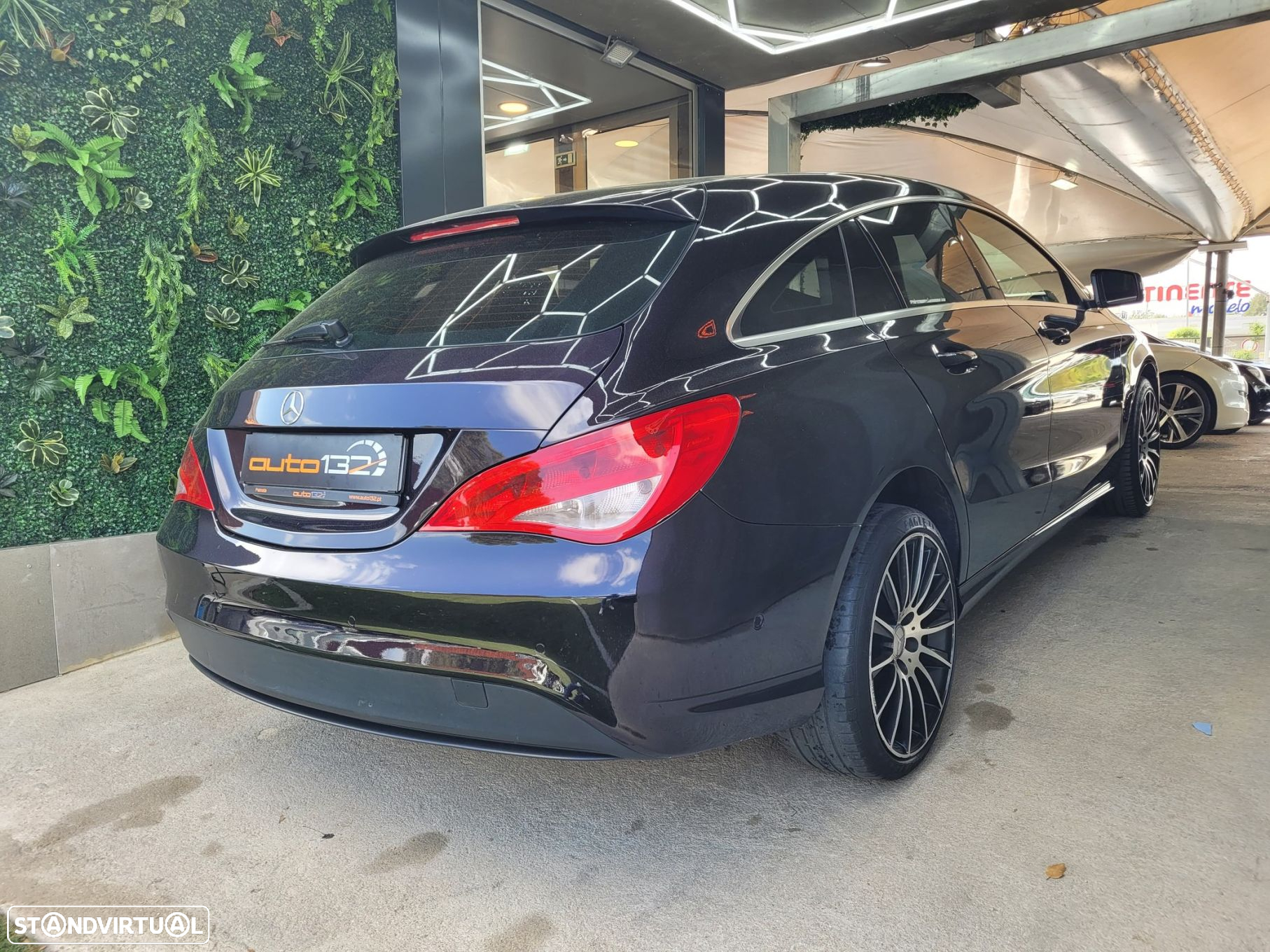 Mercedes-Benz CLA 200 d Shooting Brake Urban Aut. - 6