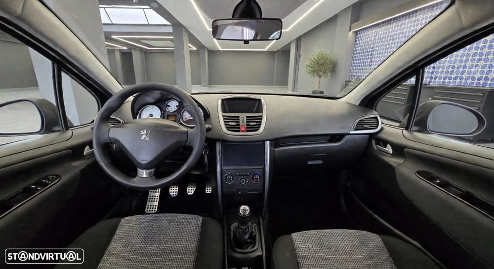 Peugeot 207 1.4 HDi Sport - 2