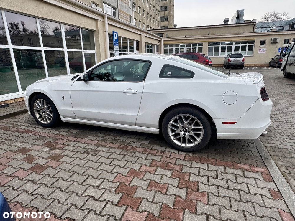 Ford Mustang 3.7 V6 Premium - 21