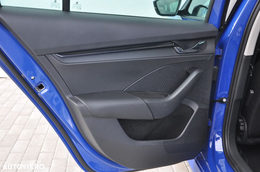 Skoda Octavia Combi 2.0 TDI DSG Ambition - 29