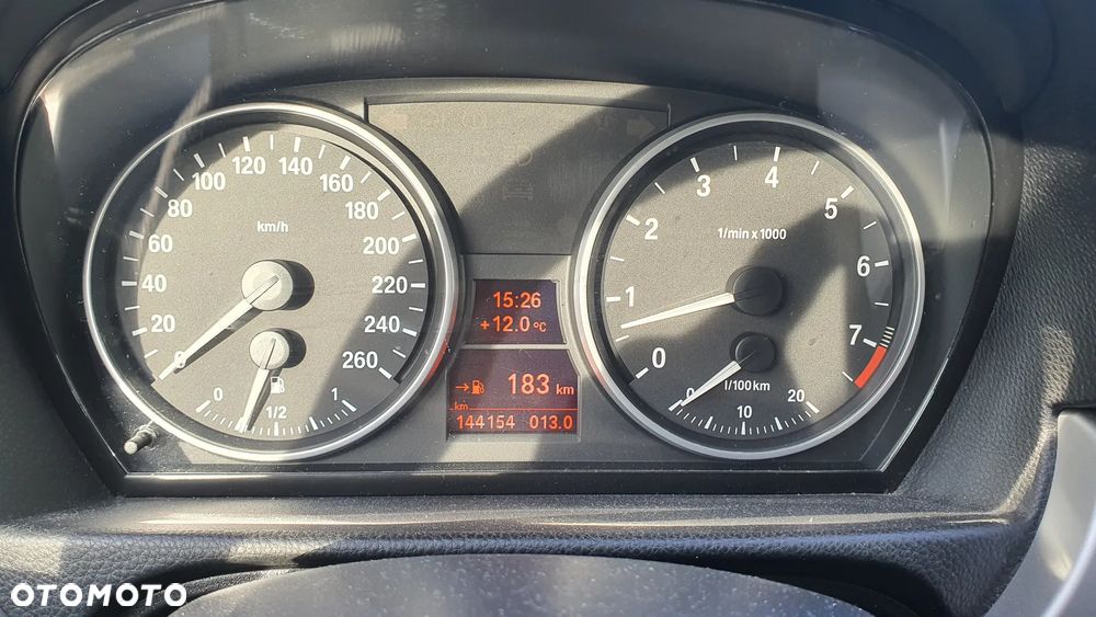 BMW Seria 3 325i - 9