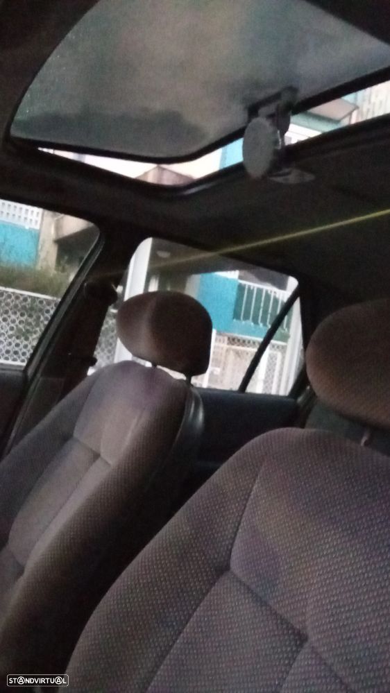 Ford Fiesta 1.1 CLX - 4