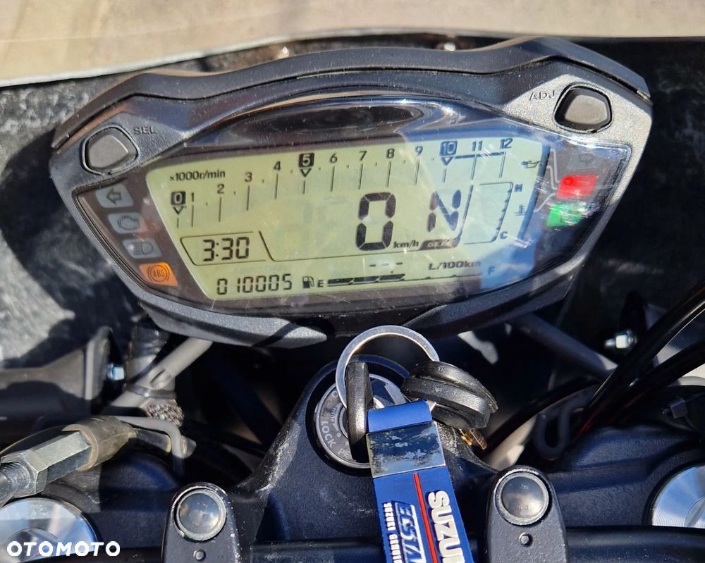 Suzuki SV - 8