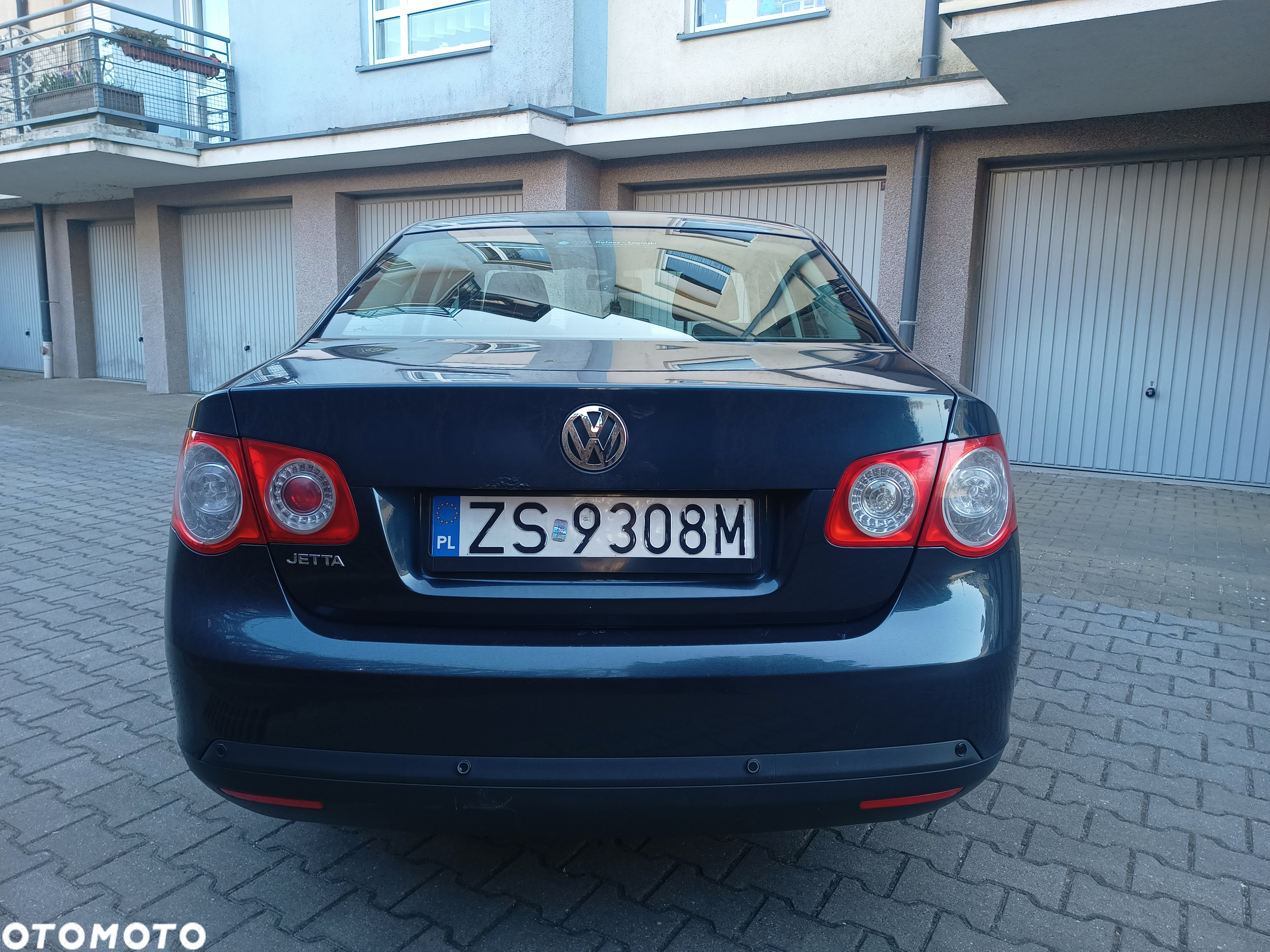 Volkswagen Jetta 1.6 Comfortline - 4