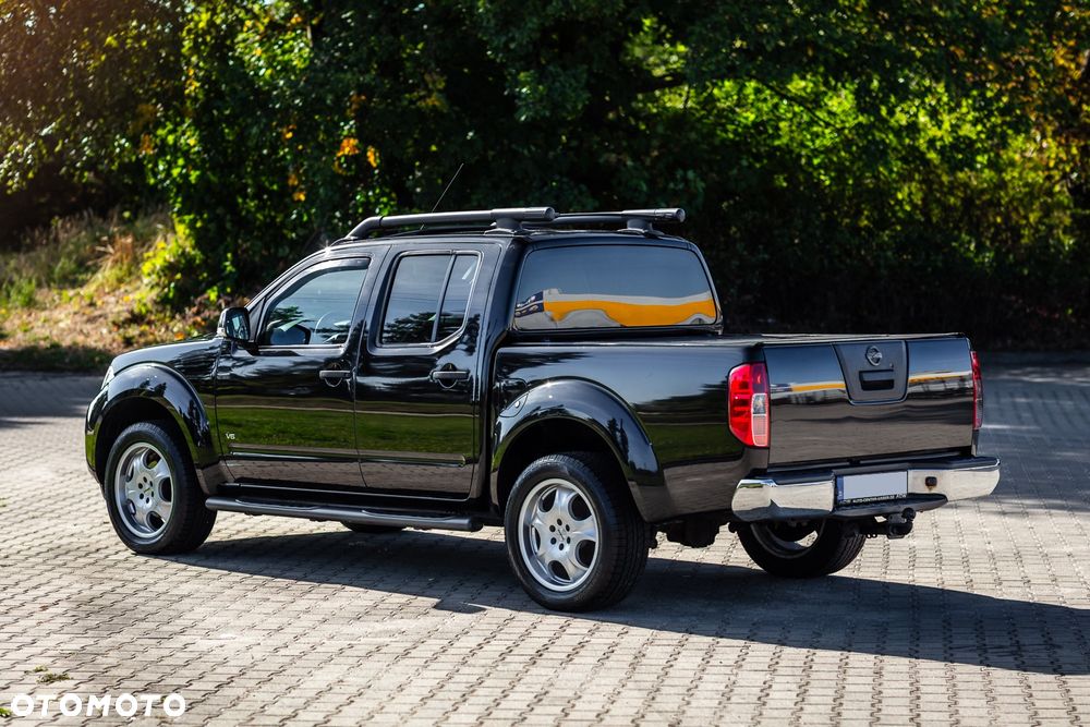 Nissan Navara 3.0 D V6 Platinum Long EU5 - 16