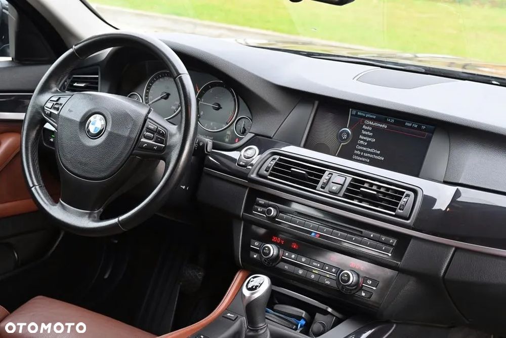 BMW Seria 5 520d Modern Line - 35