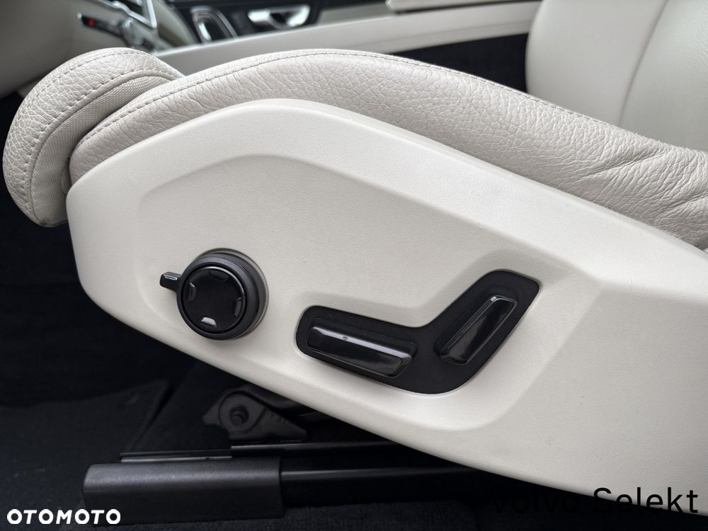 Volvo XC 60 - 11