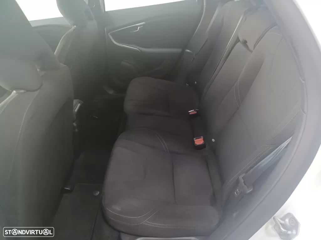 Volvo V40 Cross Country 2.0 D2 Kinetic - 25