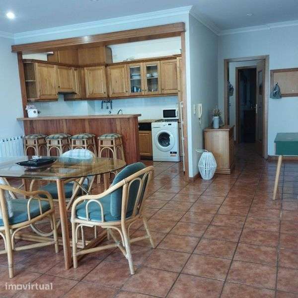 Apartamento T2+1 junto à praia - Grande imagem: 4/10