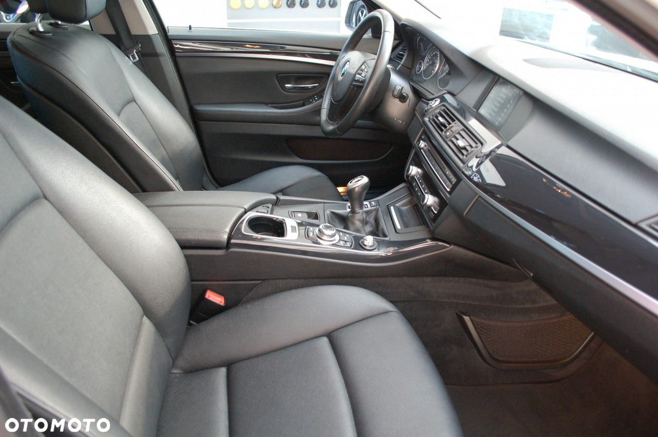 BMW Seria 5 - 8
