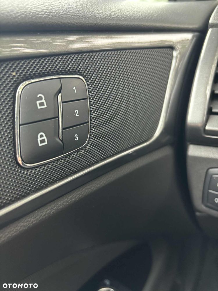 Ford Mondeo 2.0 EcoBlue Trend - 13