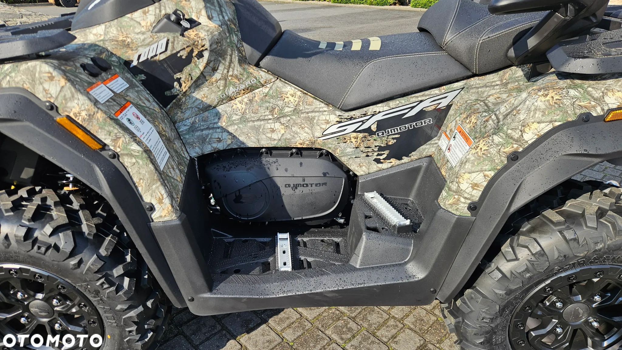 QJMOTOR SFA 1000 - 6