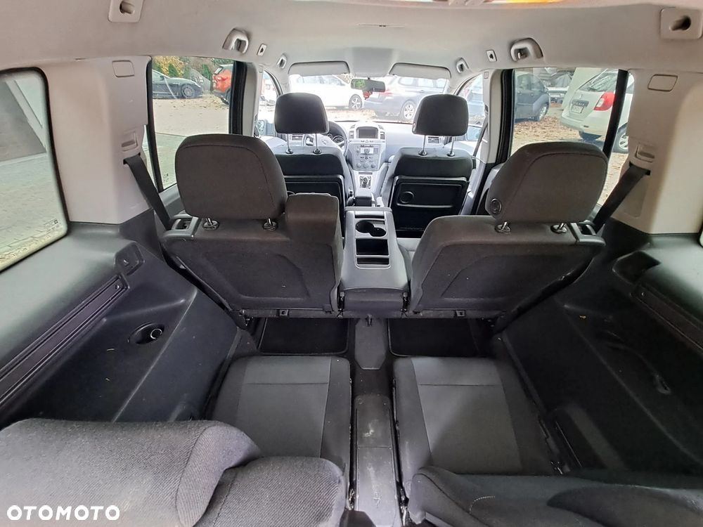 Opel Zafira - 19