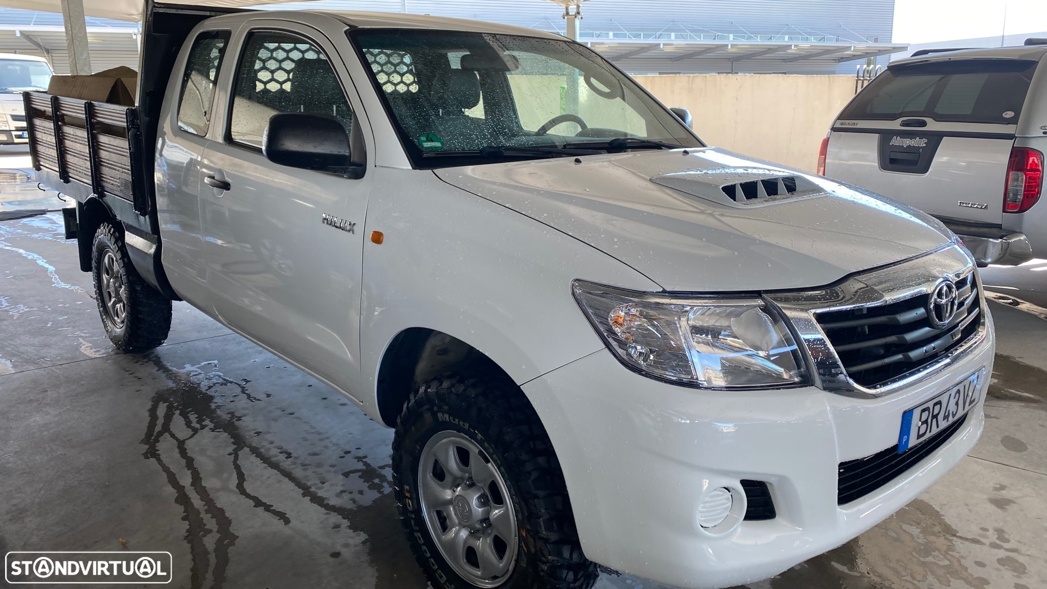 Toyota Hilux 2.5 D-4D 4WD CE AC+PM - 2