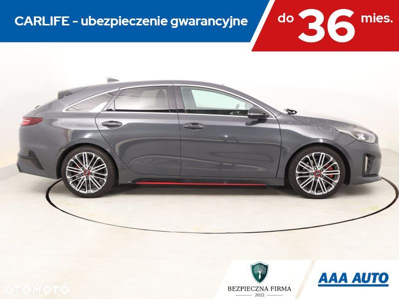 Kia ProCeed - 8