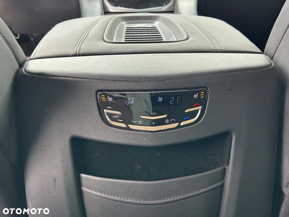 Cadillac Escalade 6.2 V8 ESV Premium - 16