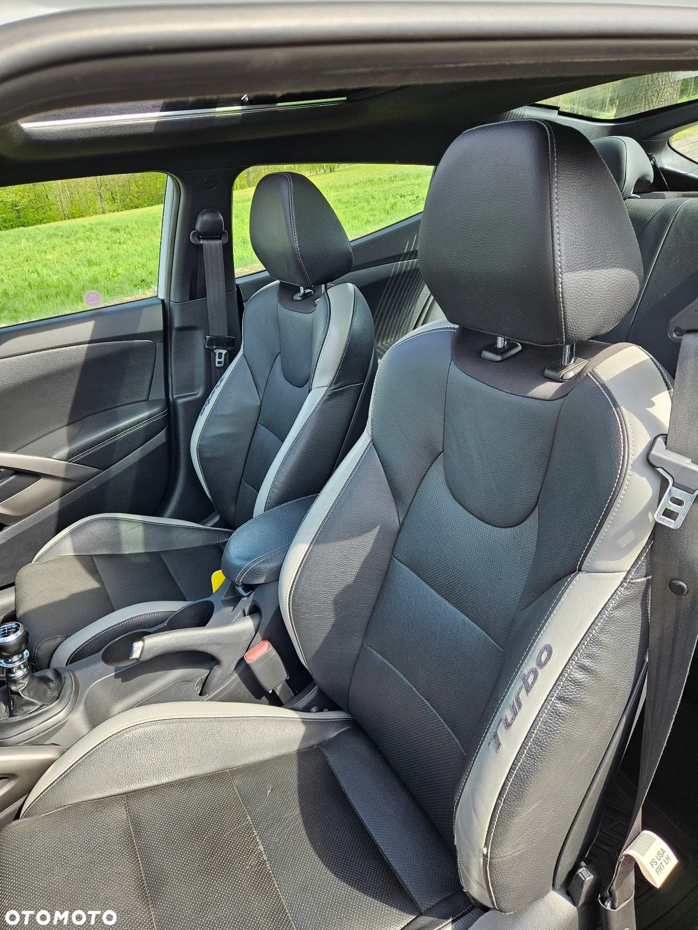 Hyundai Veloster 1.6 Turbo Premium - 13