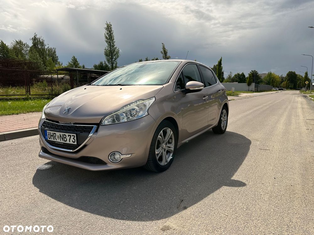 Peugeot 208 e-HDi FAP 92 EGS6 Stop&Start Allure - 21